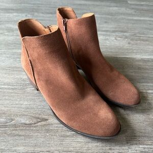 NWT Lucky Brand Banterr Brown Suede Leather Ankle Boot Booties 8